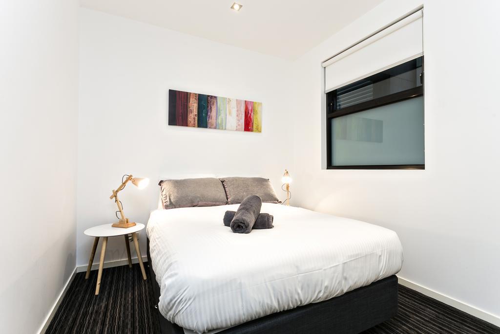 Complete Host Halo Apartments メルボルン エクステリア 写真